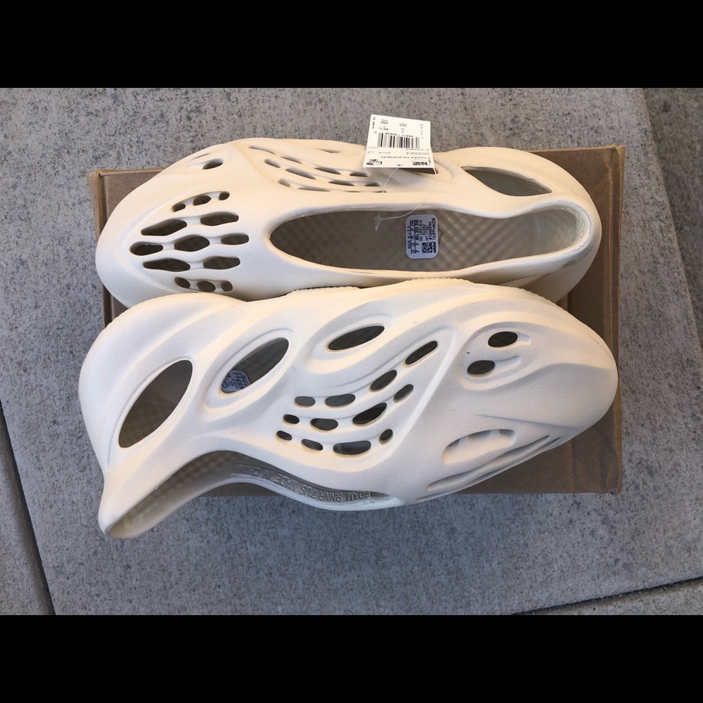 Yeezy Foam Runner size US Mens 7